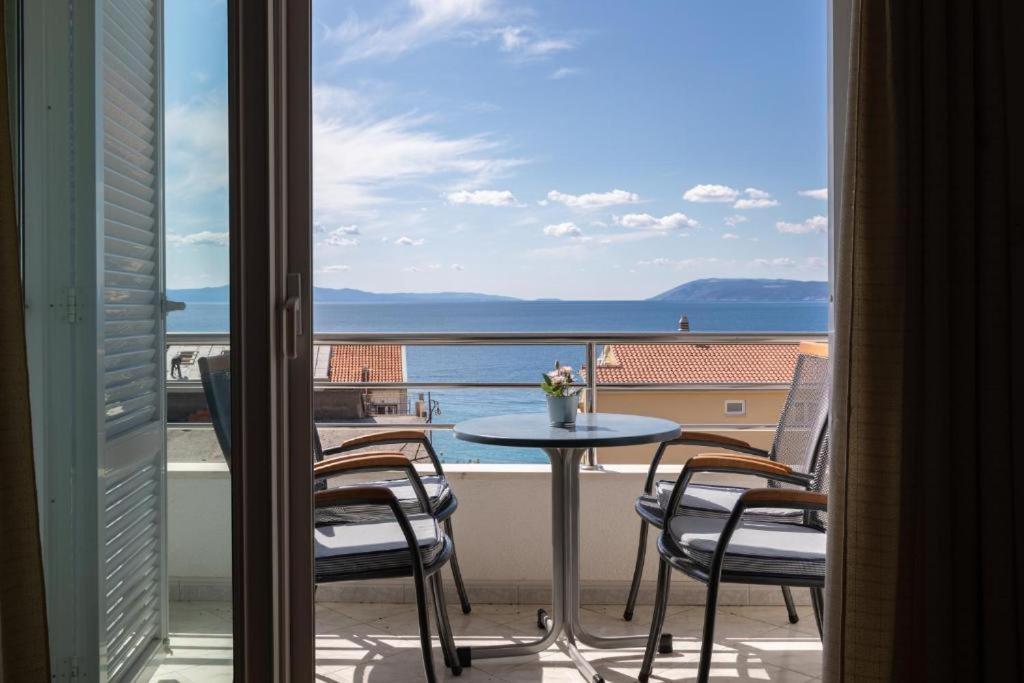 Apartmani Vela Tučepi Exterior foto