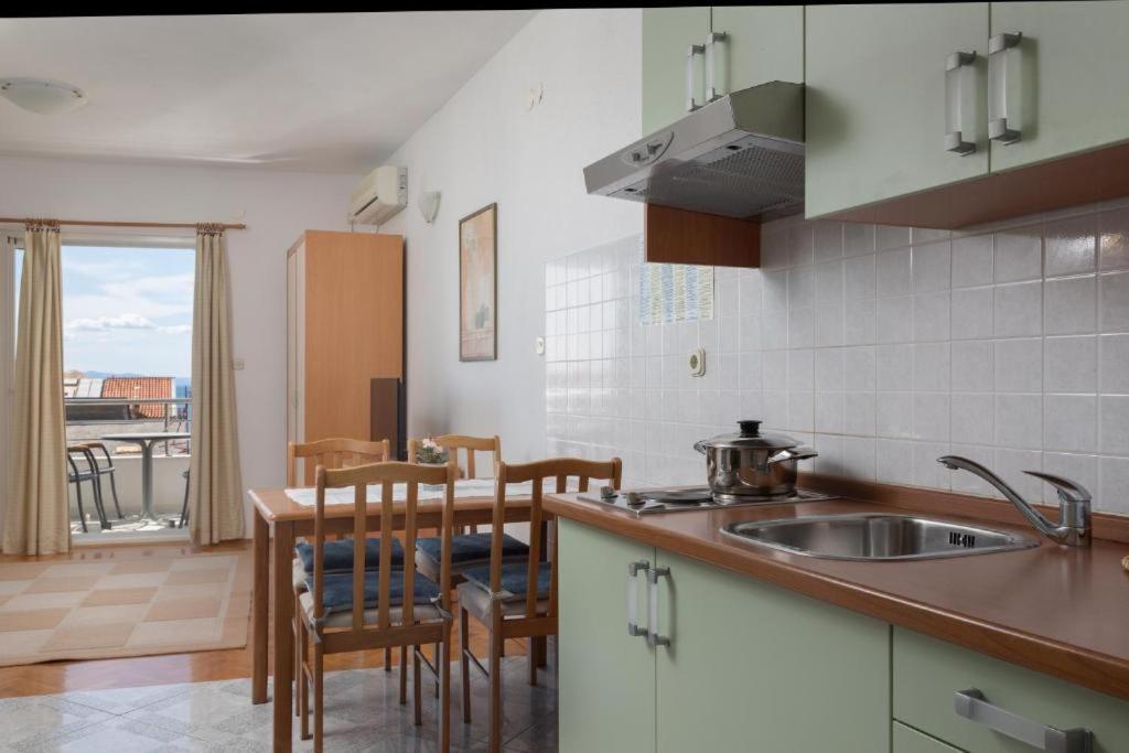 Apartmani Vela Tučepi Exterior foto